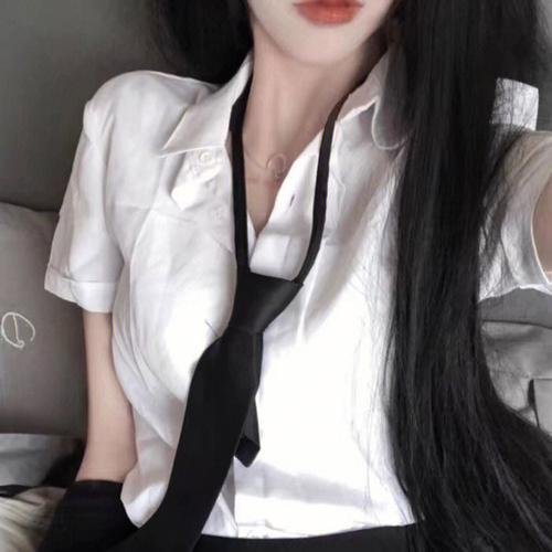 偷懒的猫